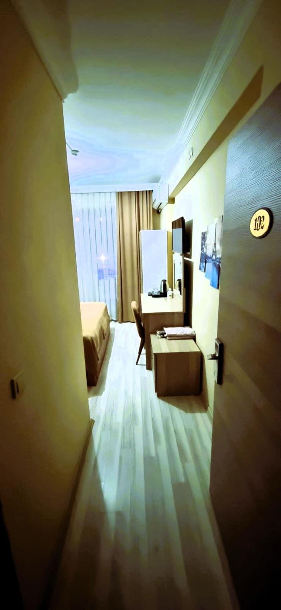 סקרייה Wind Hotel מראה חיצוני תמונה