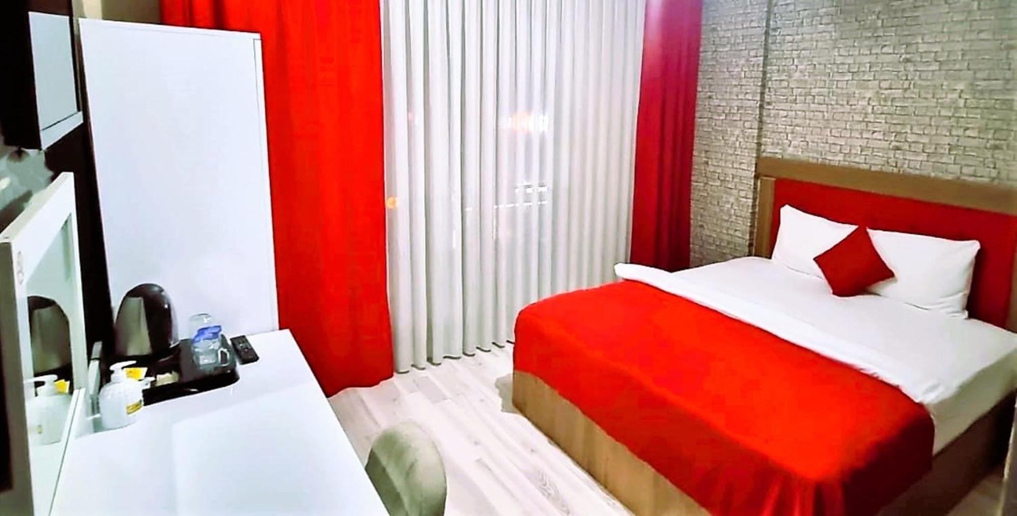 סקרייה Wind Hotel מראה חיצוני תמונה