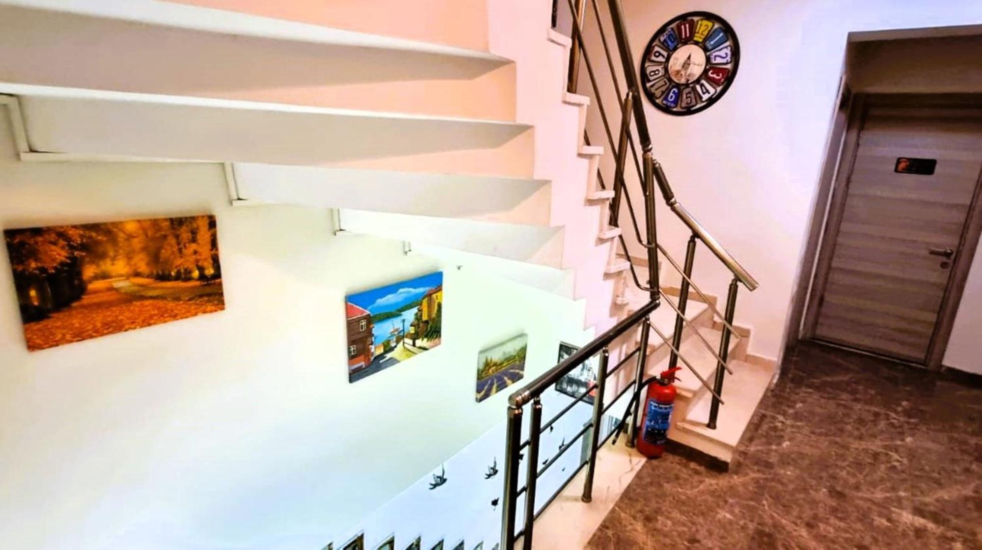 סקרייה Wind Hotel מראה חיצוני תמונה